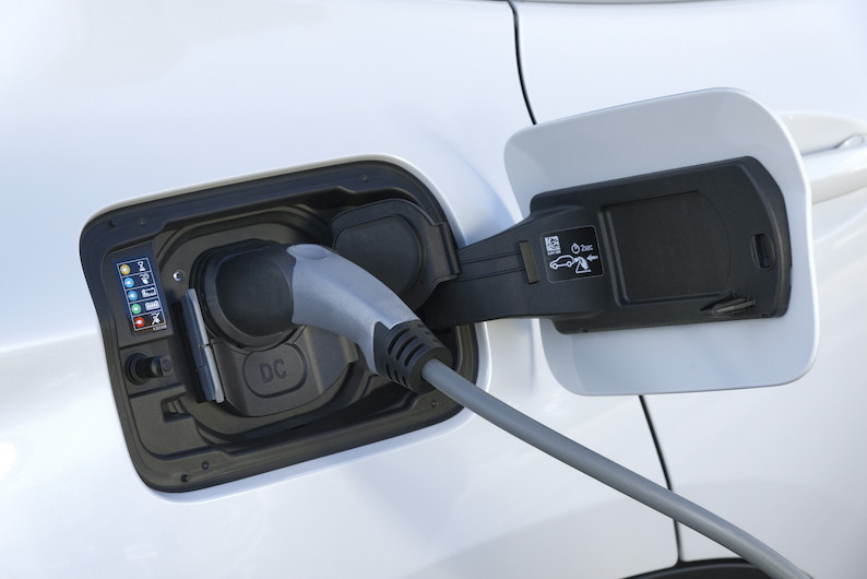 BMW iX3 charging cable connection