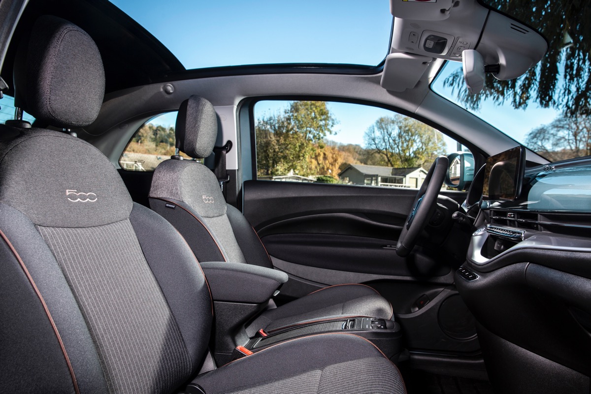 fiat 500 electric interior front seats 