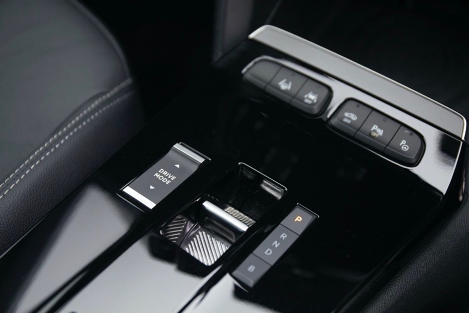 Vauxhall Mokka e electric car interior buttons