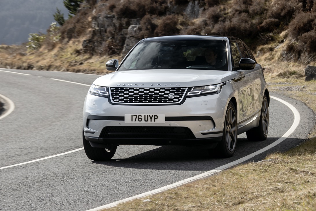 Range Rover Velar p400e PHEV exterior front