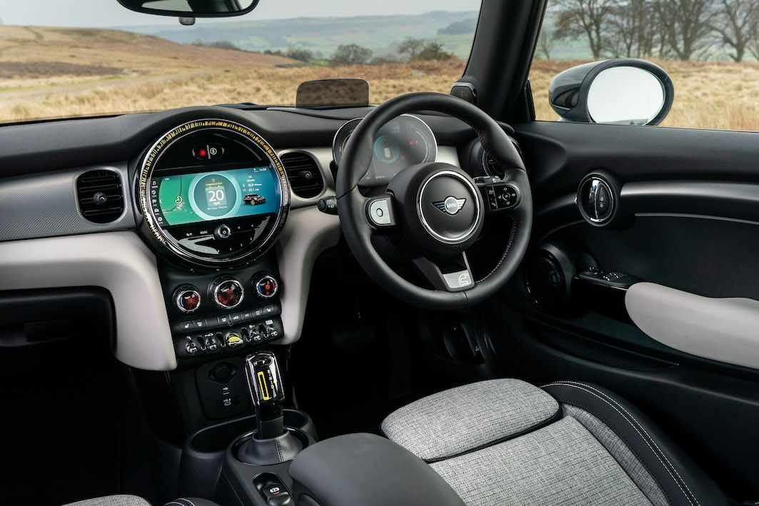 2021 MINI Electric dashboard and interior