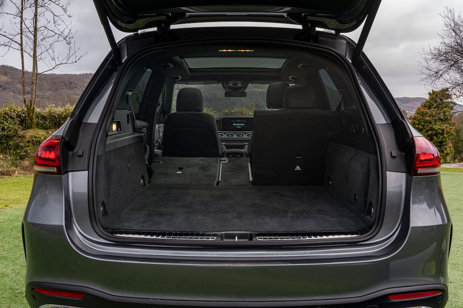 Mercedes-Benz GLE350de4MATIC boot / luggage area, seats folded