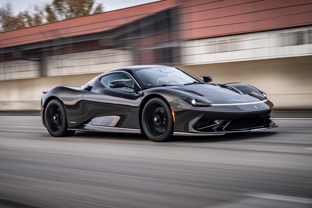 Pininfarina Battista side on tracking, front 3/4 view