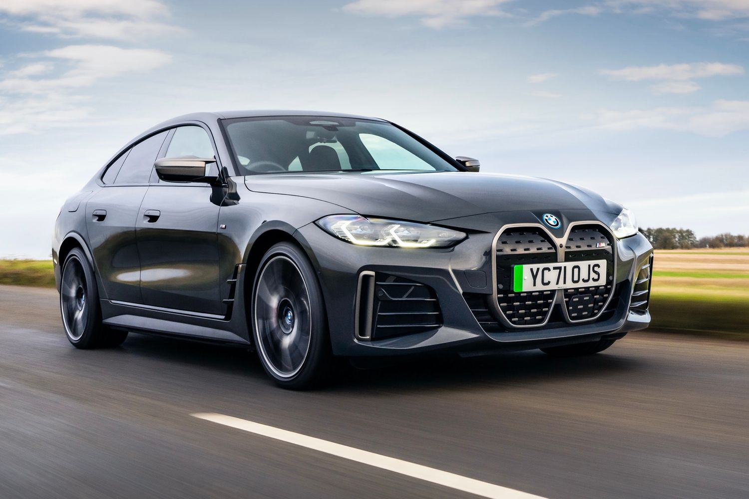 BMW i4 M50 front tracking action