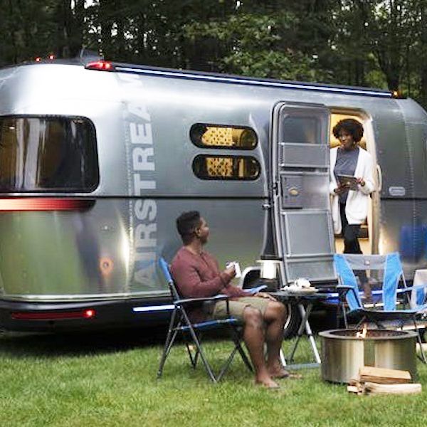 Airstream eStream, powered caravan