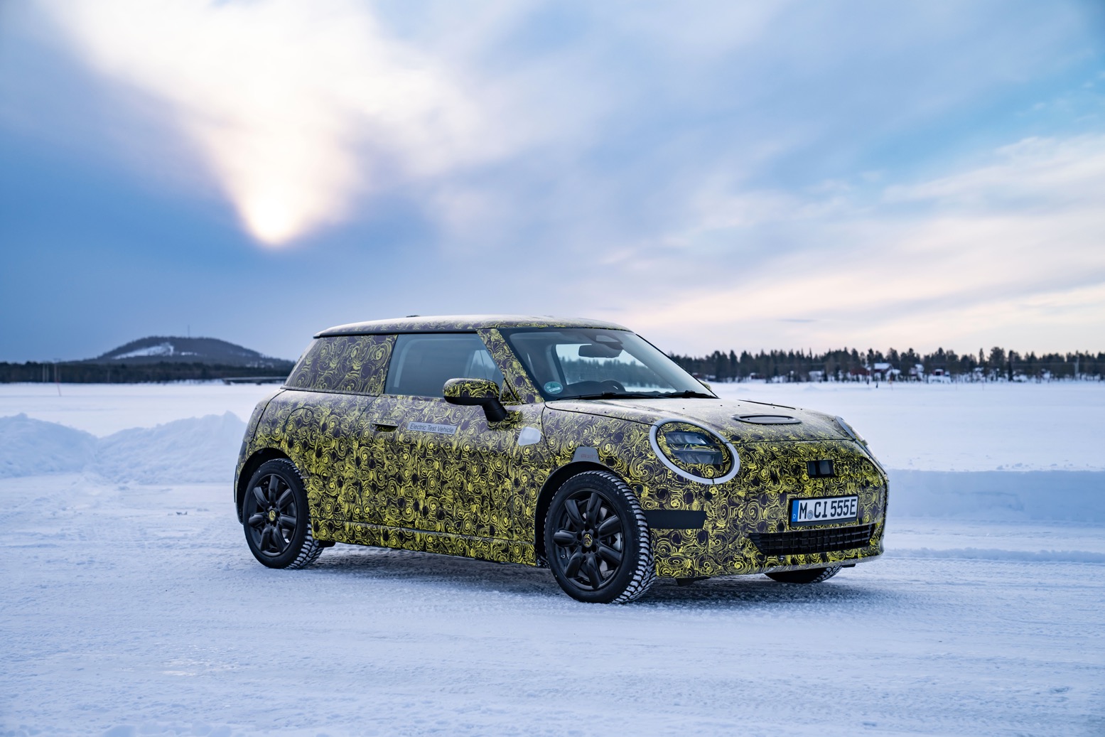 New generation electric MINI, prototype, winter testing, front view