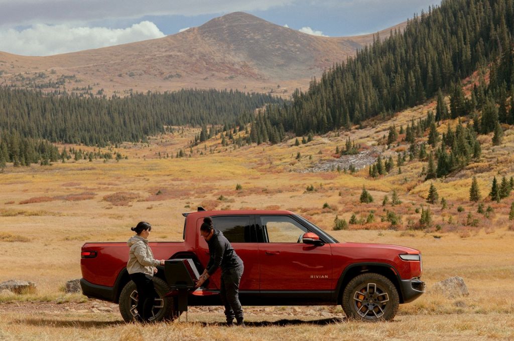 Rivian, Rivian R1T, R1T, pickup, exterior, red