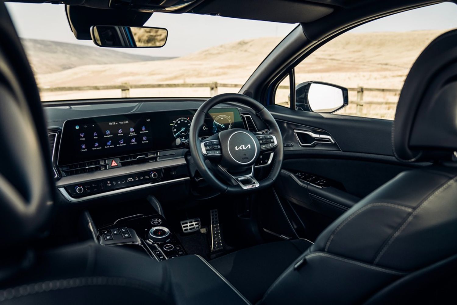 Kia Sportage PHEV interior, RHD