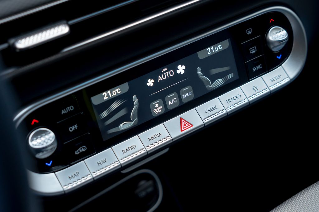 Genesis GV60, Genesis, GV60, Genesis electric, digital mirror, yellow, lime, switches, interior