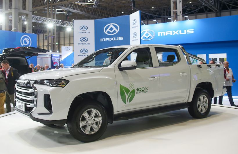 MAXUS t90 ev, electric pickup, at motor show, white