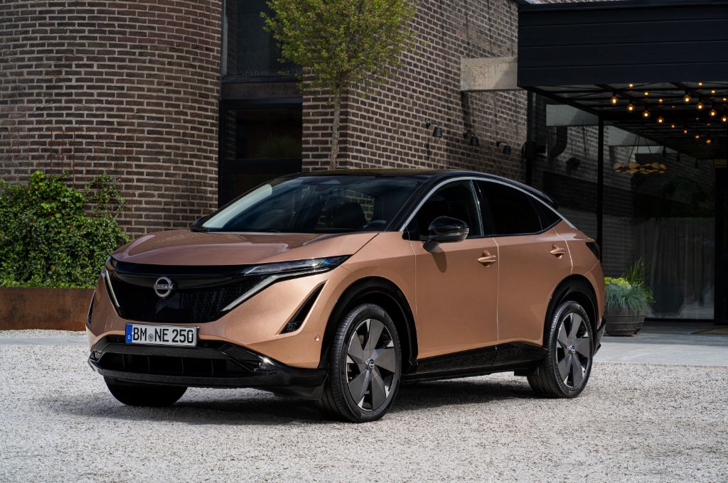 Nissan Ariya, Nissan, Ariya, exterior, Akatsuki Copper, bronze, brown, action
