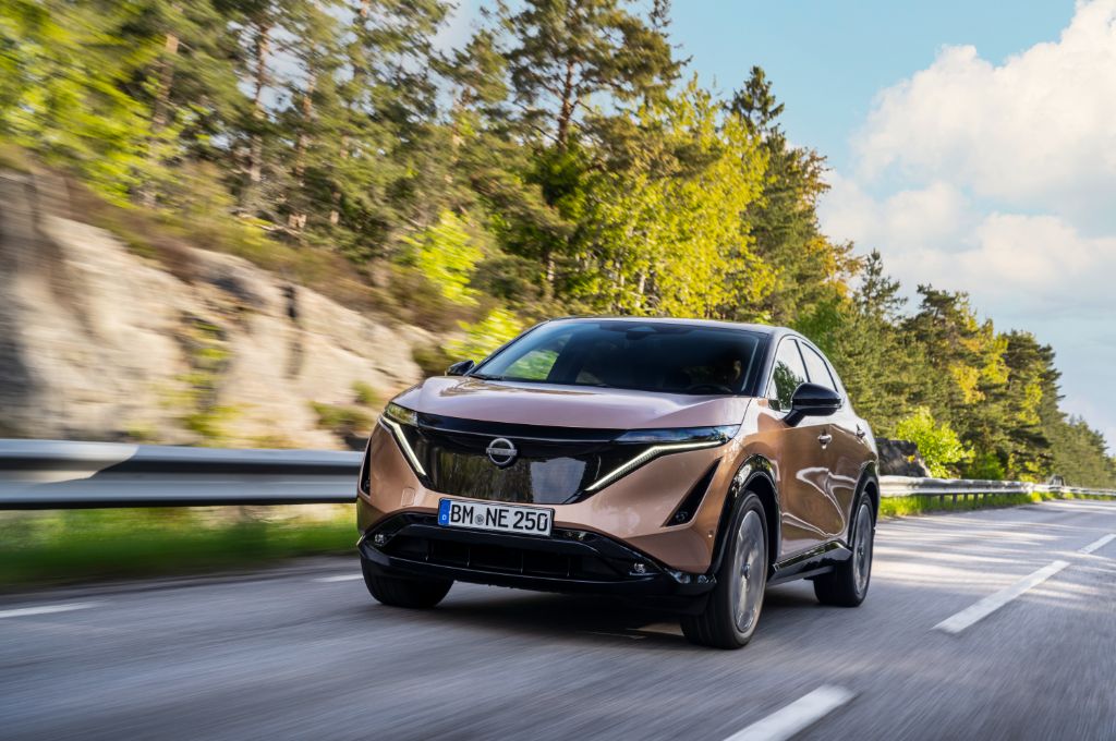 Nissan Ariya, Nissan, Ariya, exterior, Akatsuki Copper, bronze, brown, action