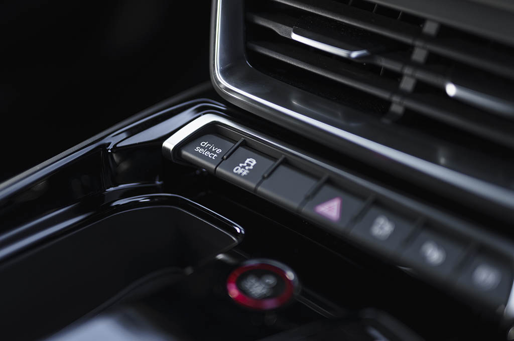 Audi E-TRON GT, interior, Still shot, Front interior, Centre console buttons