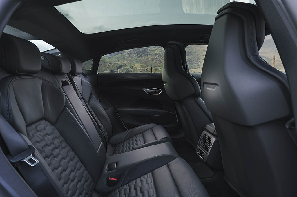 Audi E-TRON GT, interior, Still shot, Back interior, seats